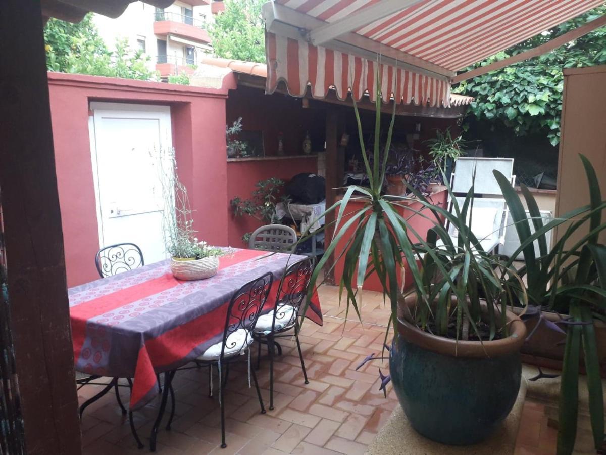Les Violettes Apartment *