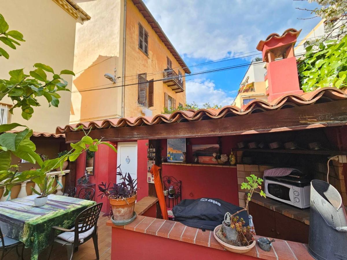Les Violettes Apartment *